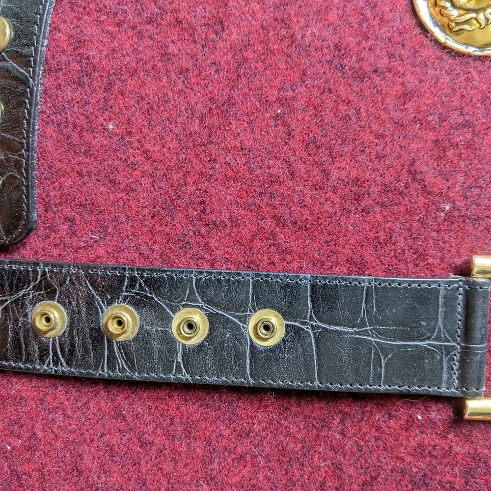 Versace Stunning Vintage Medusa Medallions And Chain Belt - Picture 13 of 13